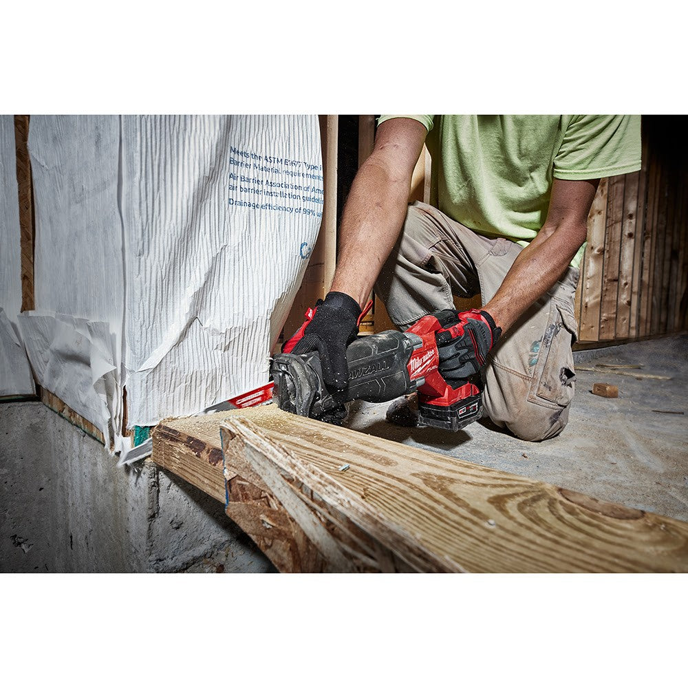 Milwaukee 2821-22 M18 FUEL™ SAWZALL® Recip Saw - 2 Battery XC5.0 Kit - 12