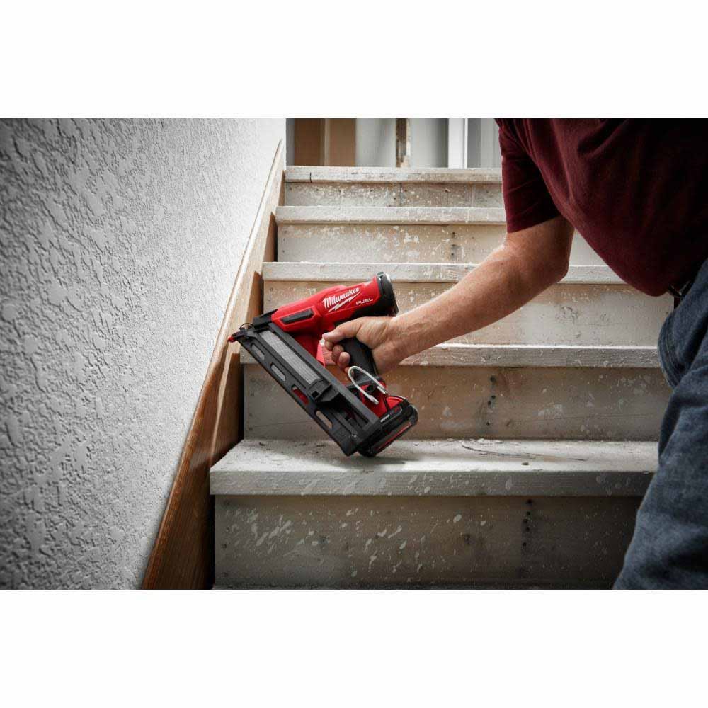 Milwaukee 2839-80 M18 FUEL 15 Gauge Finish Nailer (Reconditioned) - 7