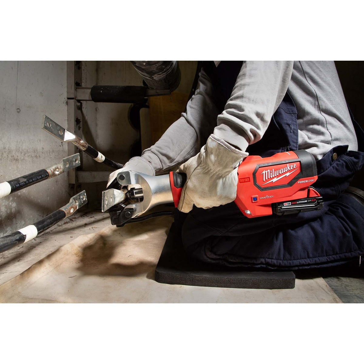 Milwaukee 2877-20 M18 FORCE LOGIC 750 MCM Dieless Crimper Bare Tool - 12
