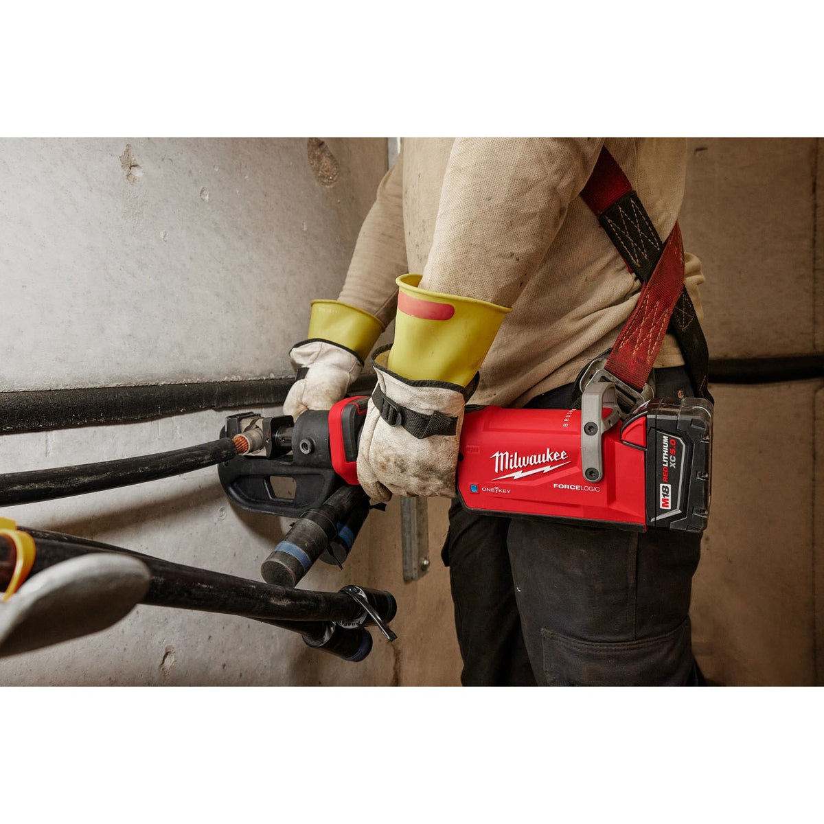 Milwaukee 2878K-20 M18 FORCE LOGIC 12T Kearney Linear Crimper (Tool Only) - 9