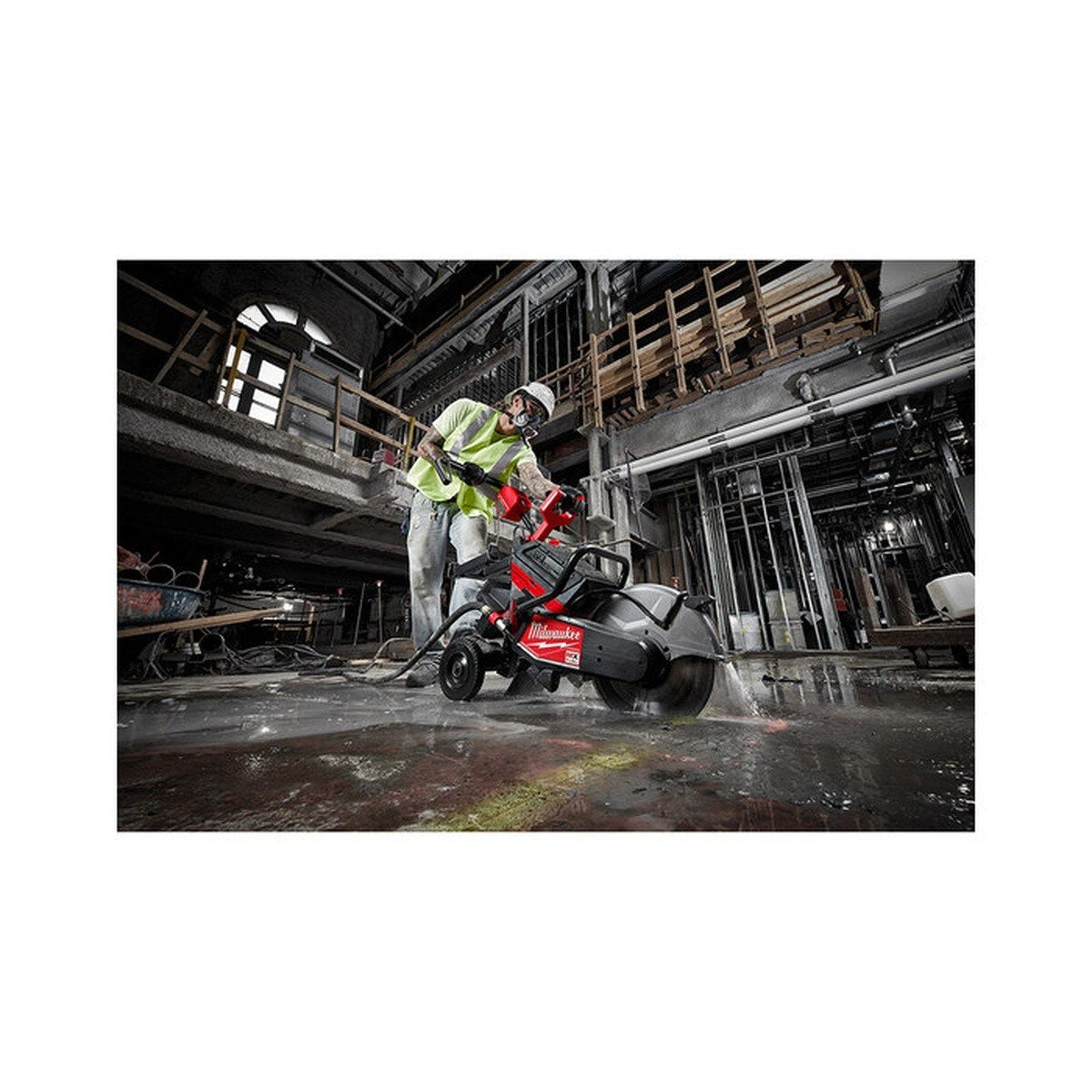 Milwaukee 3100 41.9" x 37" x 18.3" Cut-Off Saw Cart with Gravity Feed Water Tank - 3