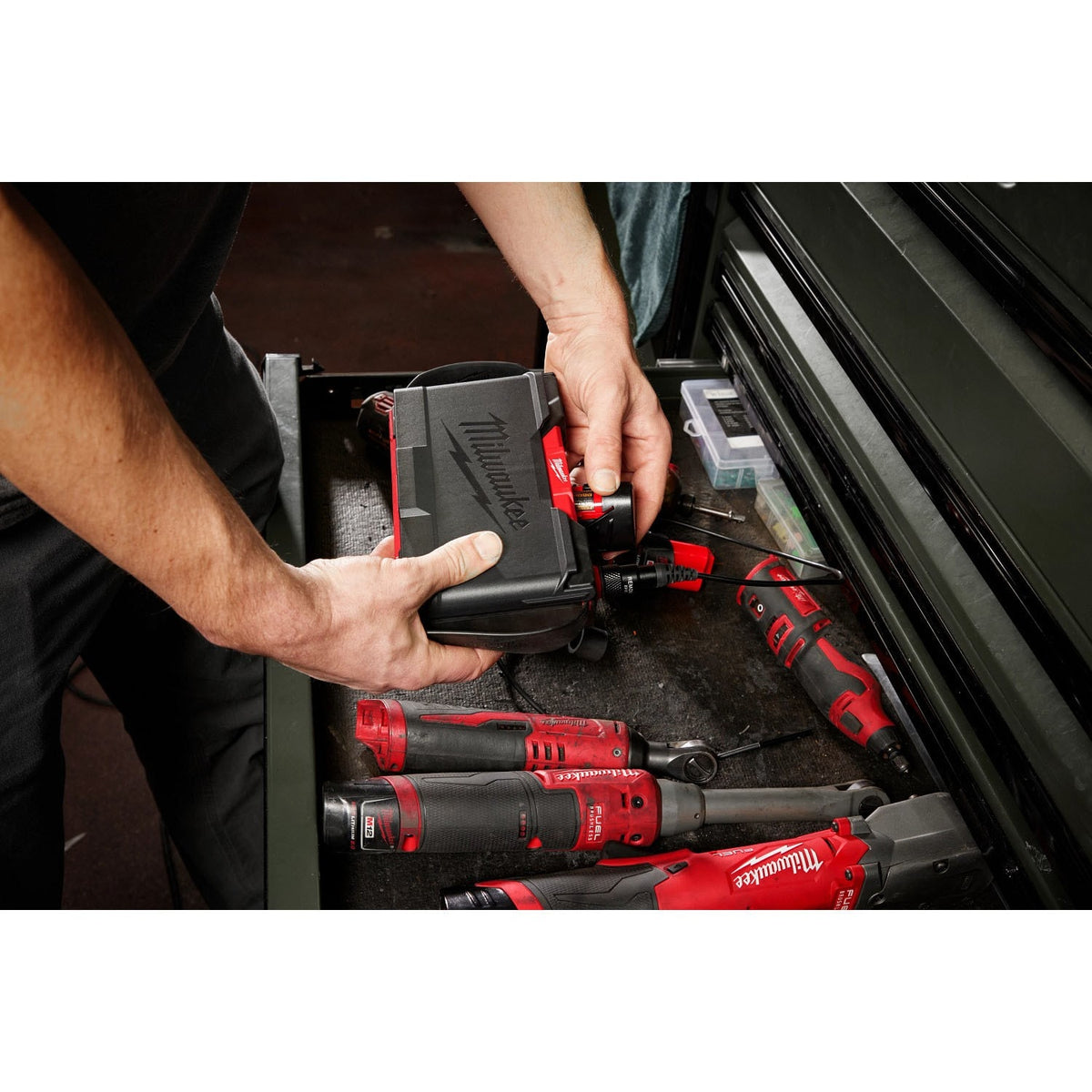 Milwaukee 3151-21 M12 Auto Shop Borescope with Wi-Fi File Sharing Kit - 8