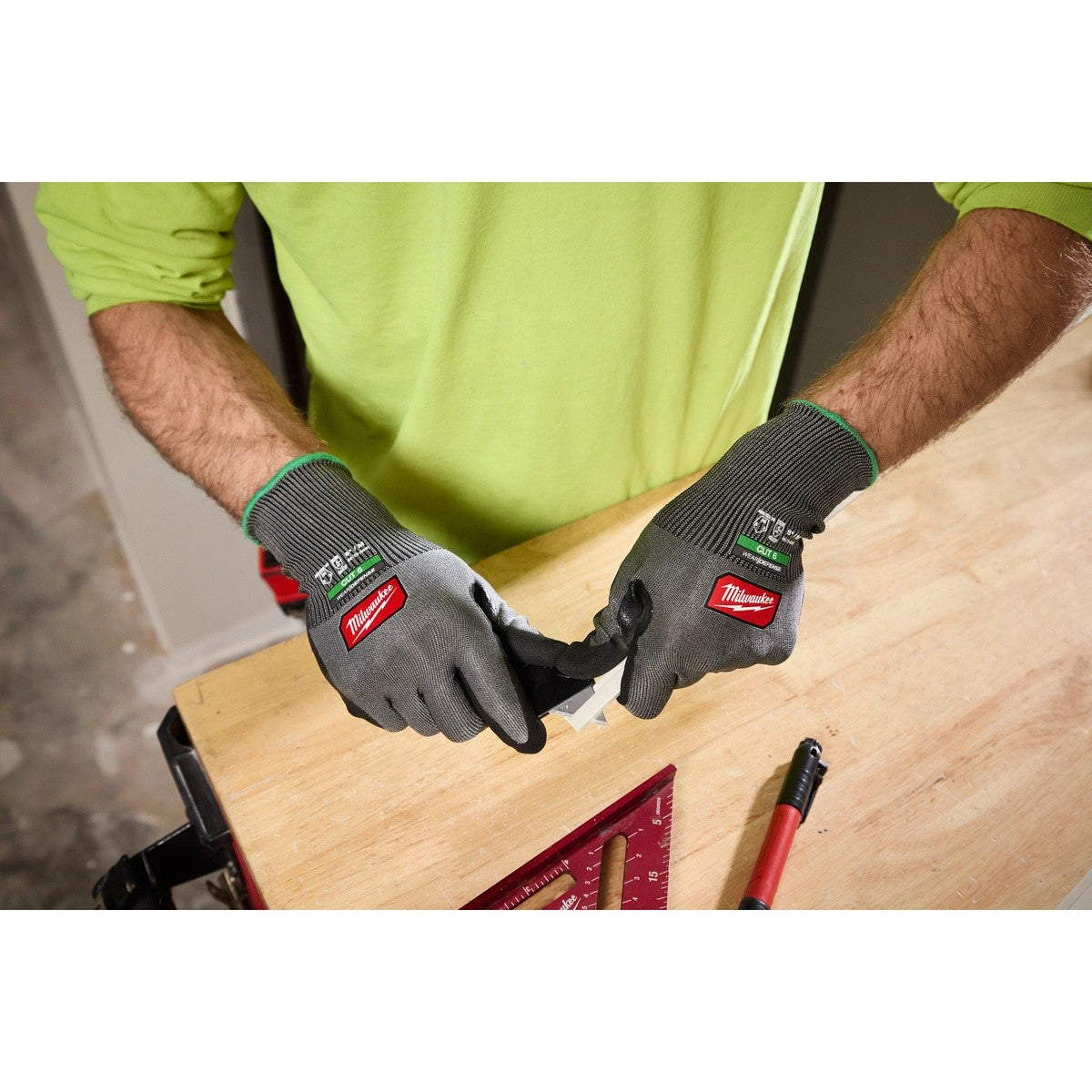 Milwaukee 48-73-6966 Cut Level 6 High Dexterity Nitrile Dipped Gloves with Wear-Defense Protection XS (6 Pack) - 4