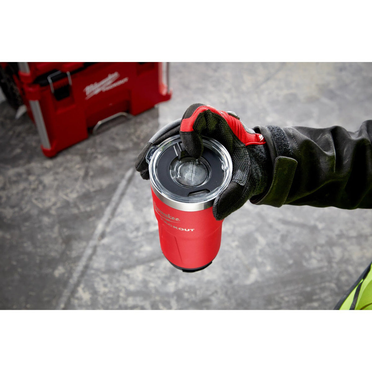 Milwaukee 48-82-8392R PACKOUT 20 oz. Twist-to-Lock Insulated Tumbler with Sliding Magnetic Lid - 6