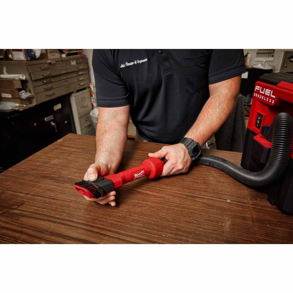 Milwaukee 49-90-2028Y AIR-TIP 2-in-1 Utility Brush Tool with Sliding Head for Wet Dry Vacuums - 7