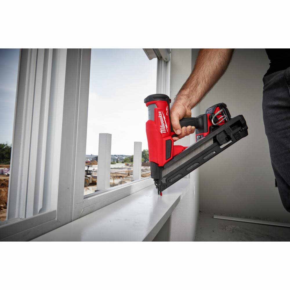 Milwaukee 2839-80 M18 FUEL 15 Gauge Finish Nailer (Reconditioned) - 8