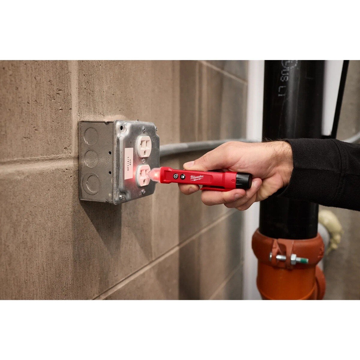 Milwaukee 3211-20 Digital GFCI Receptacle Tester and Voltage Detector with LED - 7