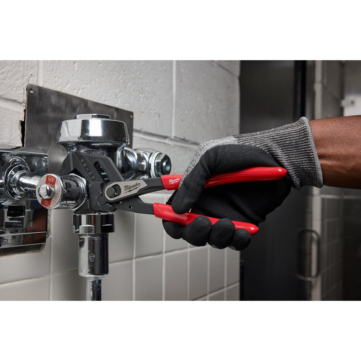 Milwaukee 48-22-6930 7" and 10" Pliers Wrench Set (2 Piece) - 7