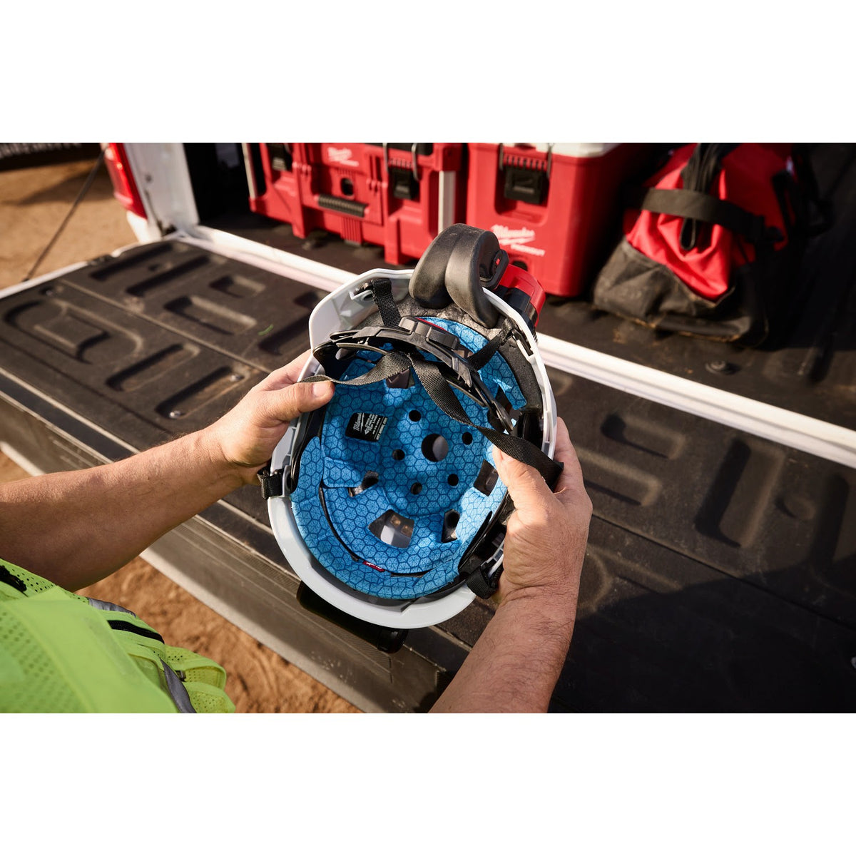 Milwaukee 48-73-1385 BOLT REDLITHIUM USB Cooling Fan for Safety Helmets and Hard Hats - 22