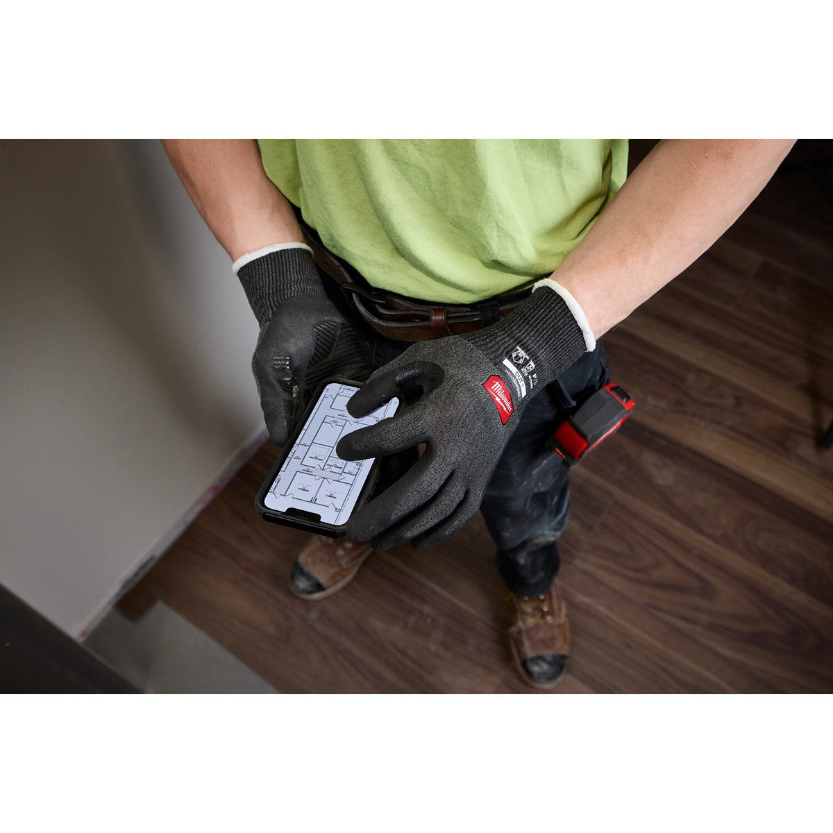 Milwaukee 48-73-6910 Cut Level 1 Nitrile Dipped Gloves with Wear-Defense Protection (6 Pack) - 6