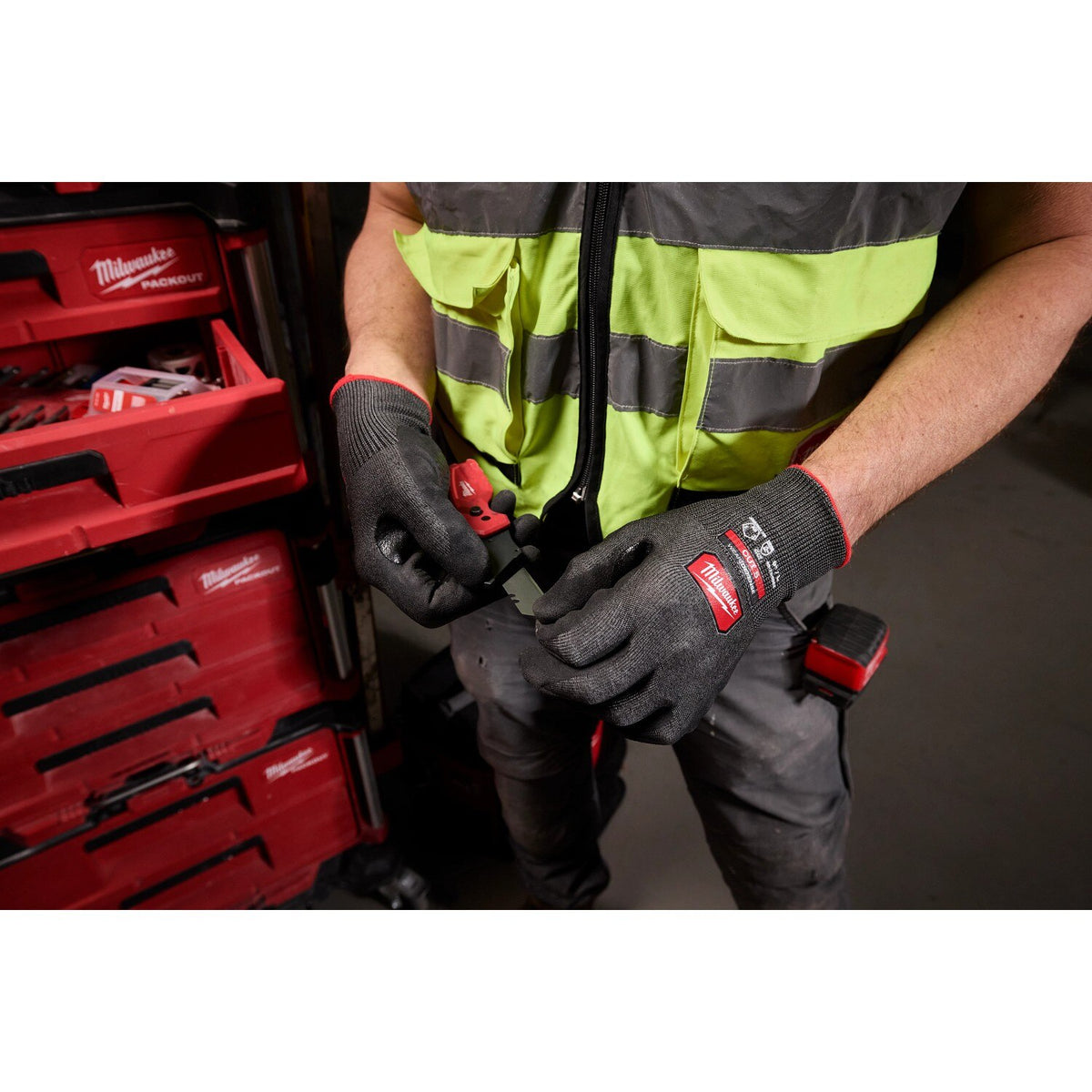 Milwaukee 48-73-6950 Cut Level 5 High Dexterity Nitrile Dipped Gloves w/ WEAR-DEFENSE Protection - Small - 4