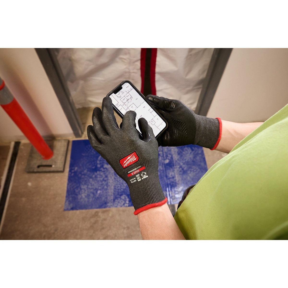 Milwaukee 48-73-6953 Cut Level 5 High Dexterity Nitrile Dipped Gloves w/ WEAR-DEFENSE Protection - Extra Large - 6