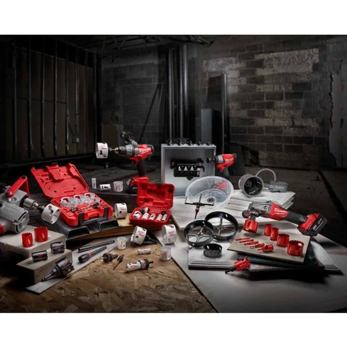 Milwaukee 49-56-9617 1.5" Hole Dozer Bi-Metal Hole Saw with 1.625" Cutting Depth - 2