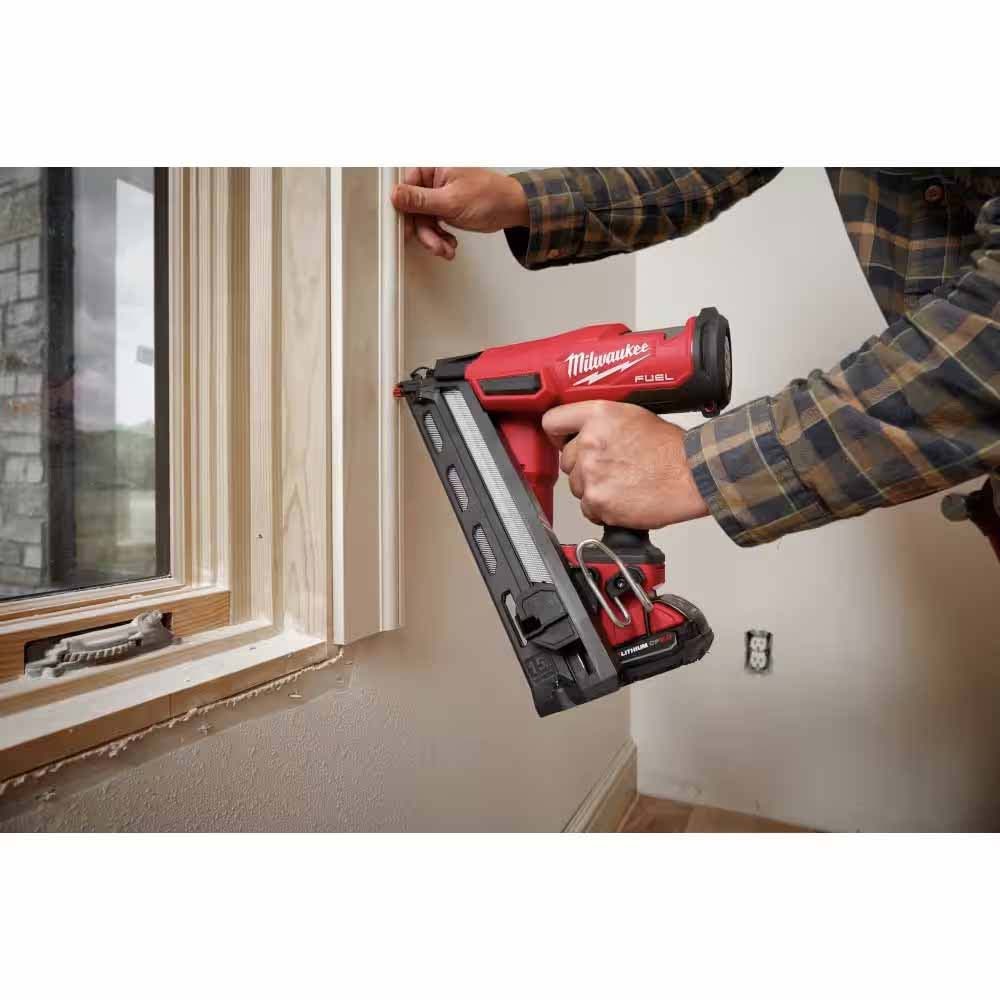Milwaukee 2839-21HO M18 FUEL Lithium-Ion Brushless Cordless Gen II 15-Gauge Angled Finish Nailer With M18 with 3.0Ah Battery and Charger