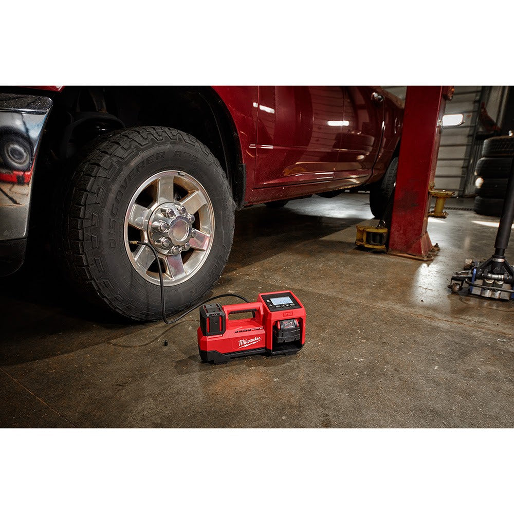 Milwaukee® M18™ Cordless Tire Inflator Kit