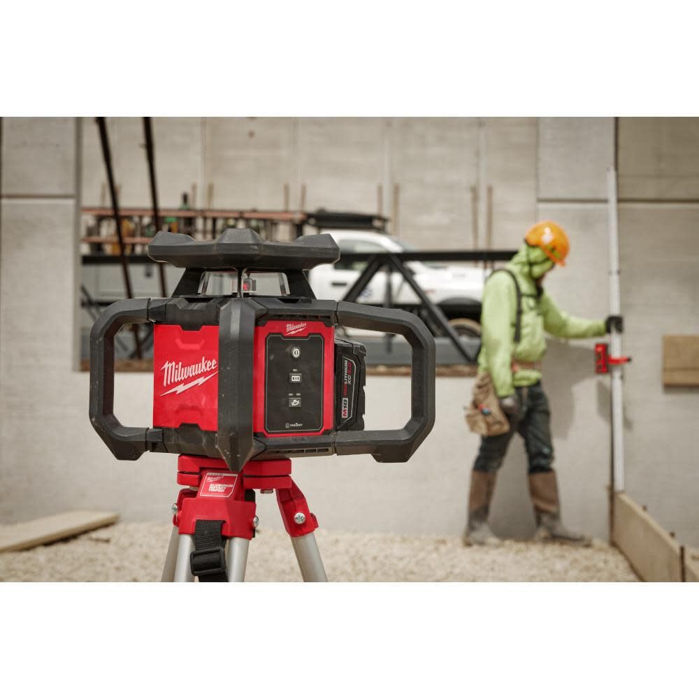 Milwaukee 3701-21 M18 Red Exterior Rotary Laser Level Kit w/ Receiver