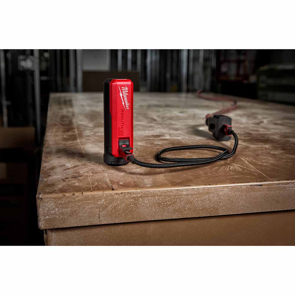 Milwaukee 48-59-2012 REDLITHIUM USB Charger & Portable Power Source